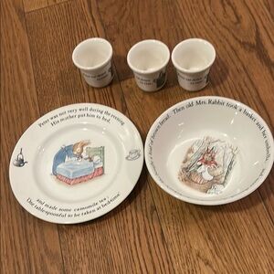 Wedgwood Peter Rabbit Kids Dinnerware Set - White and Multicolor